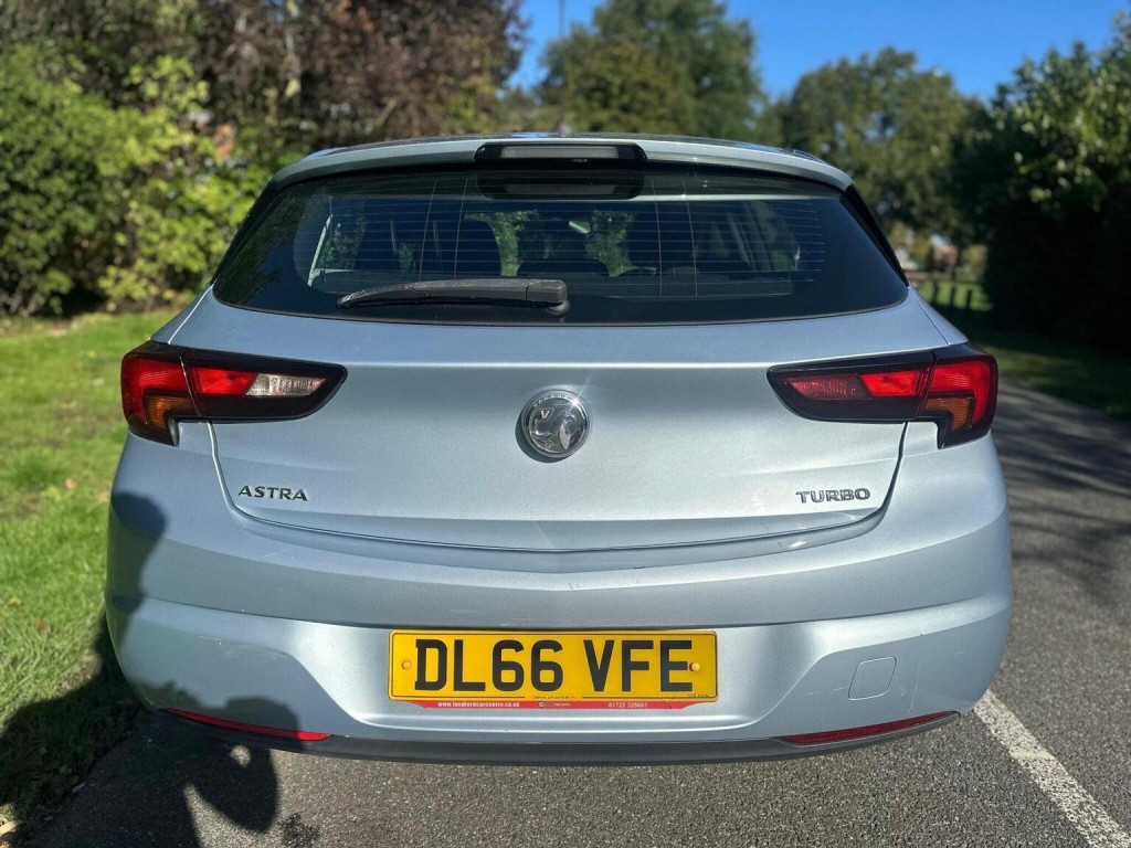 VAUXHALL ASTRA