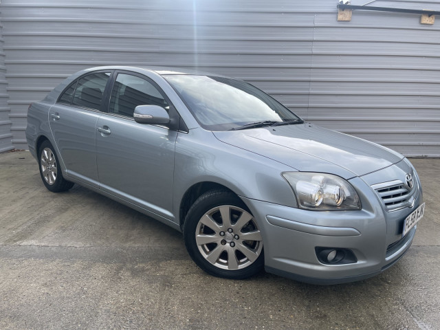 TOYOTA AVENSIS