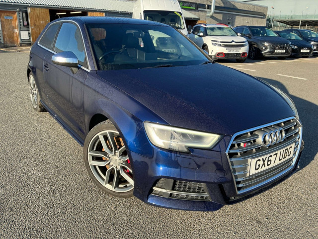 AUDI