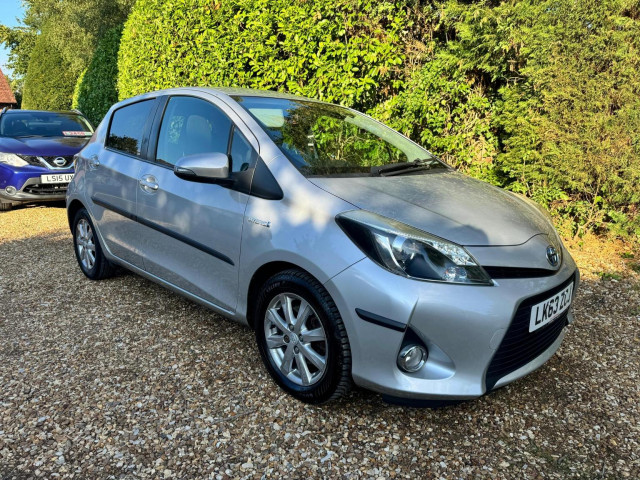 TOYOTA YARIS 1.5 VVT-h T4 CVT Euro 5 5dr