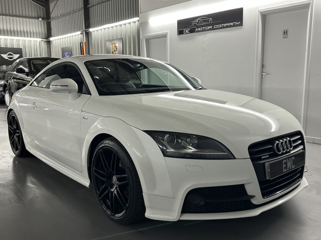 AUDI TT 2.0 TDI Black Edition