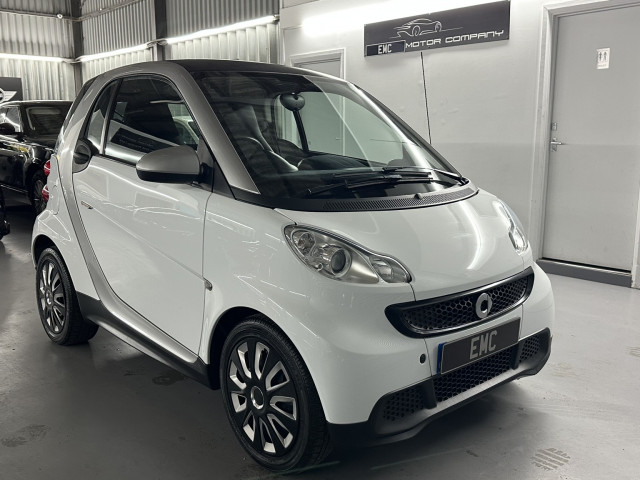 SMART FORTWO 1.0 MHD Pure
