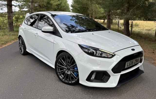 FORD FOCUS 2.3T EcoBoost RS AWD Euro 6 (s/s) 5dr