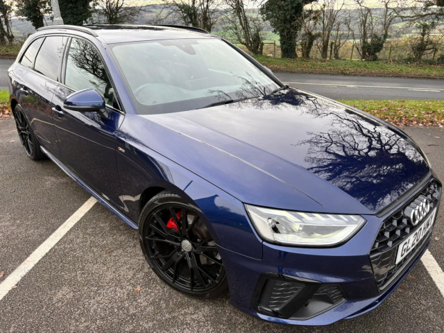 AUDI A4 AVANT 2.0 TFSI 40 S line