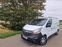 VAUXHALL VIVARO