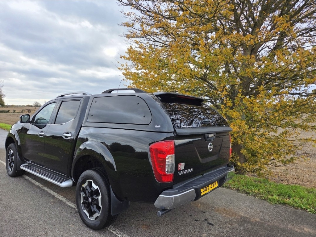 NISSAN NAVARA