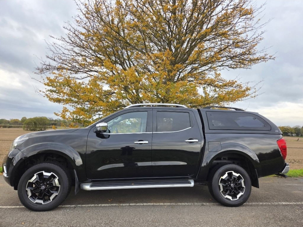 NISSAN NAVARA