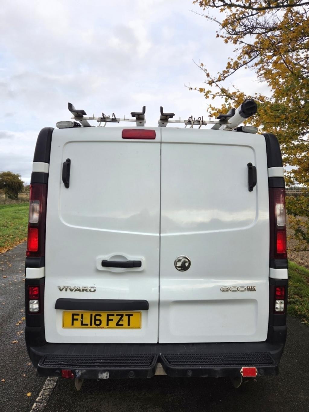VAUXHALL VIVARO