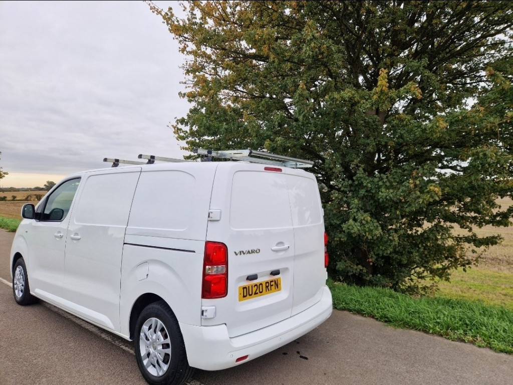VAUXHALL VIVARO