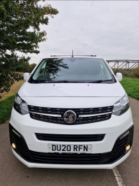 VAUXHALL VIVARO