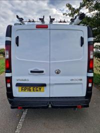 VAUXHALL VIVARO