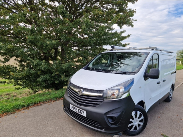 VAUXHALL VIVARO