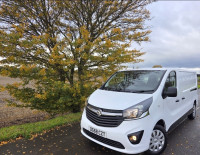 VAUXHALL VIVARO