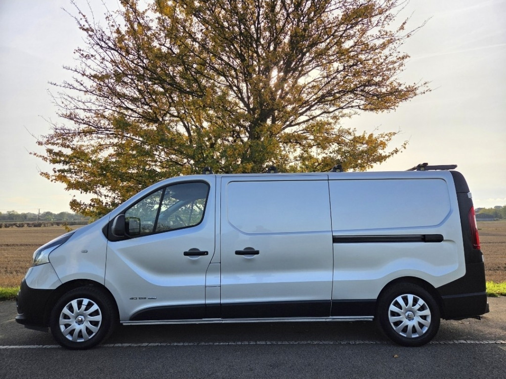 RENAULT TRAFIC