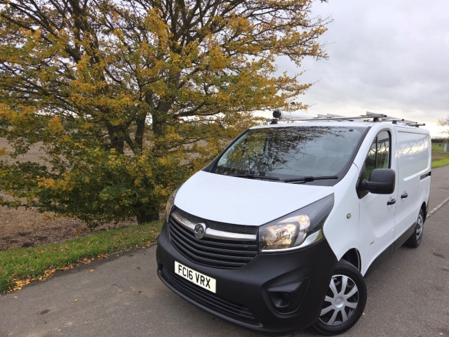 VAUXHALL VIVARO
