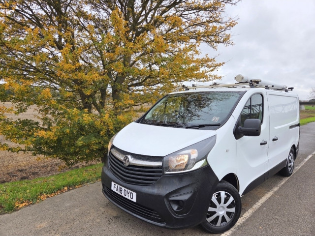 VAUXHALL VIVARO