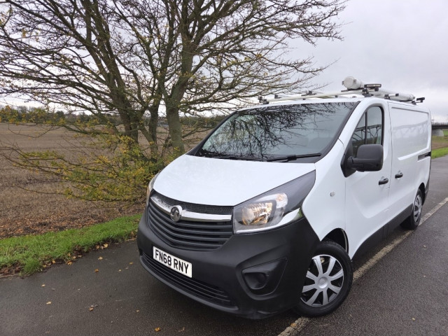 VAUXHALL VIVARO