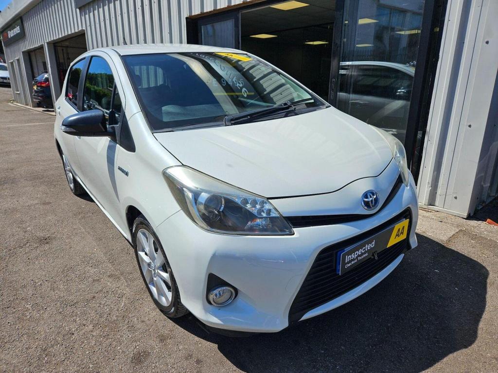 TOYOTA YARIS