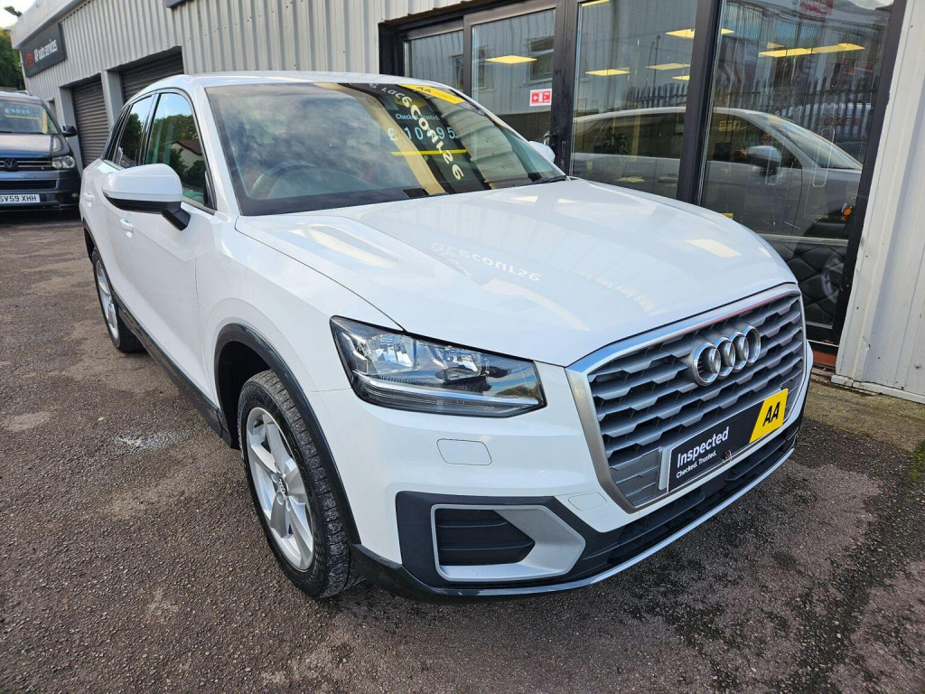 AUDI Q2