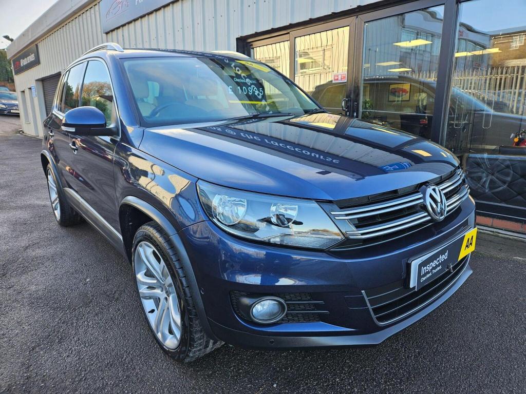 VOLKSWAGEN TIGUAN
