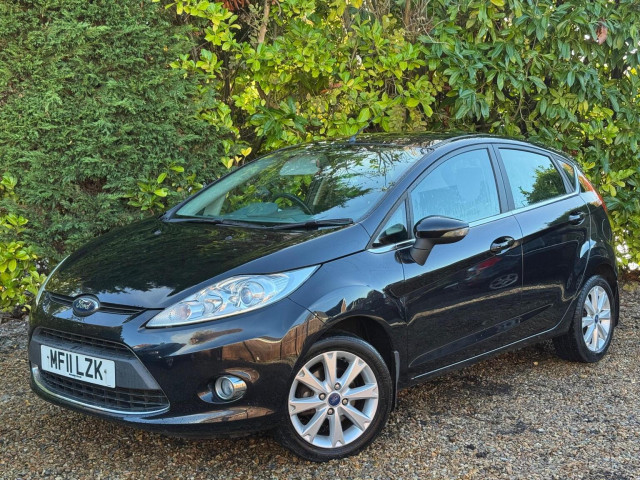 FORD FIESTA 1.25 Zetec 5dr