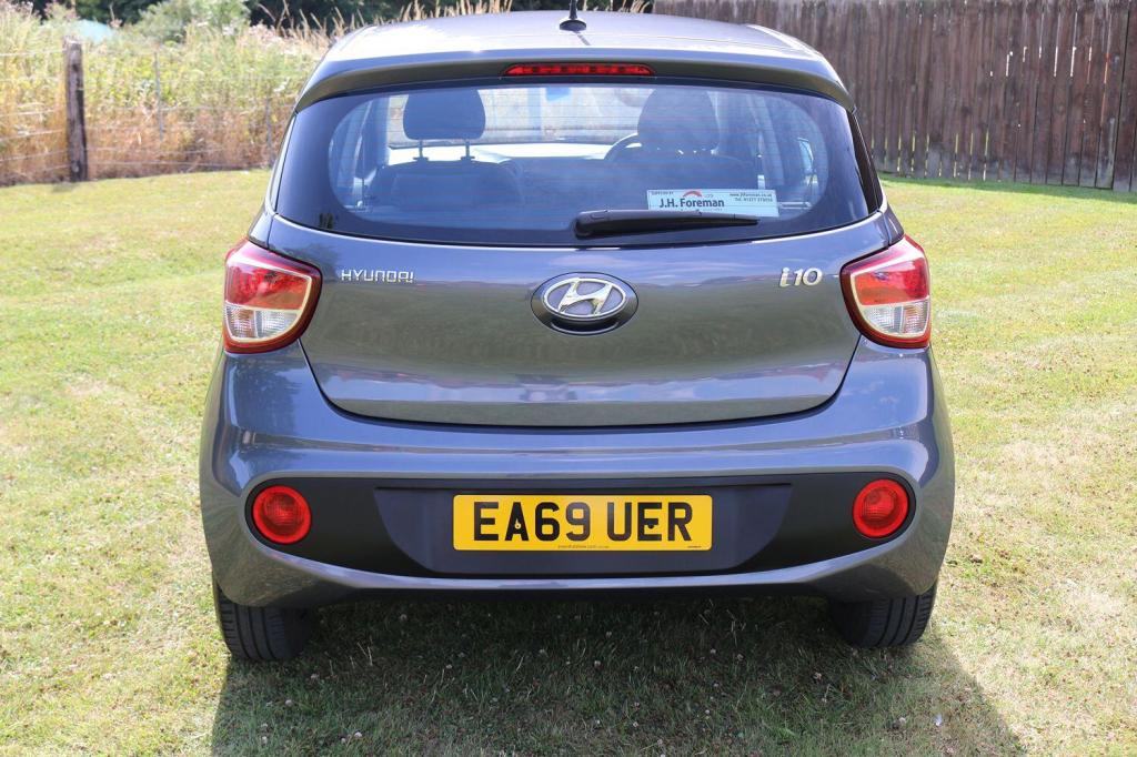 HYUNDAI I10