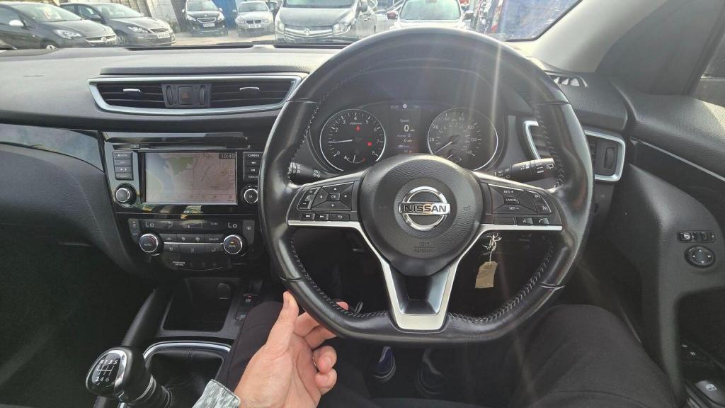 NISSAN QASHQAI