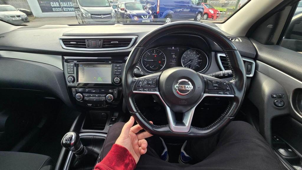 NISSAN QASHQAI