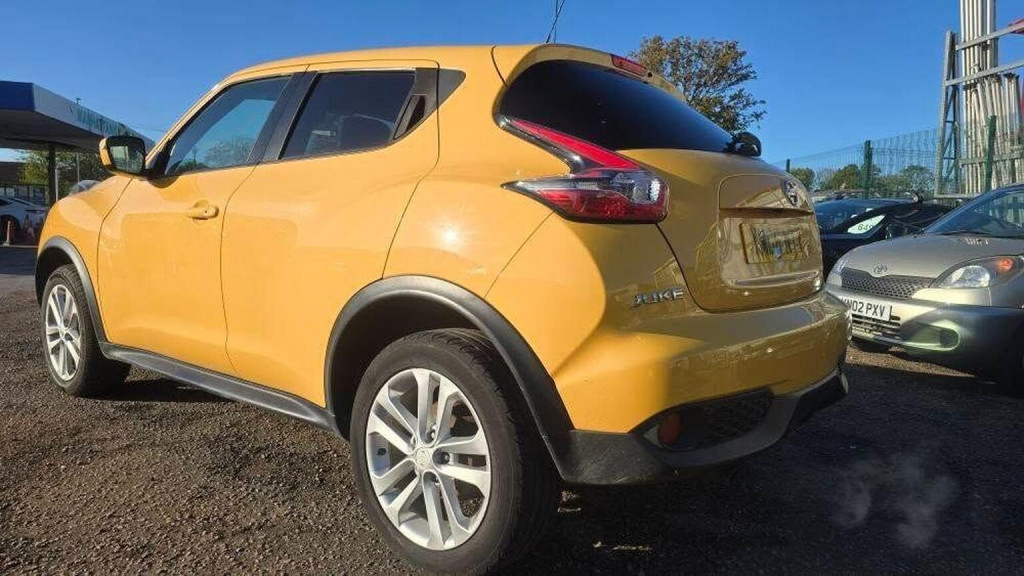 NISSAN JUKE