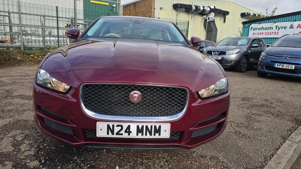 JAGUAR XE