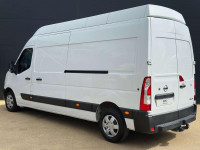 NISSAN NV400