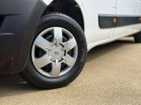 NISSAN NV400