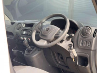 NISSAN NV400