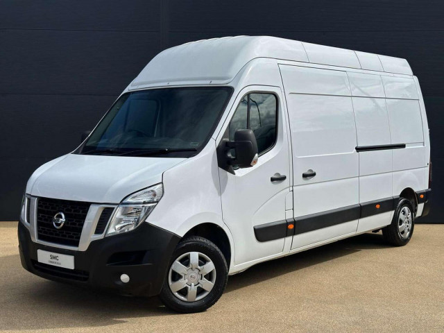 NISSAN NV400