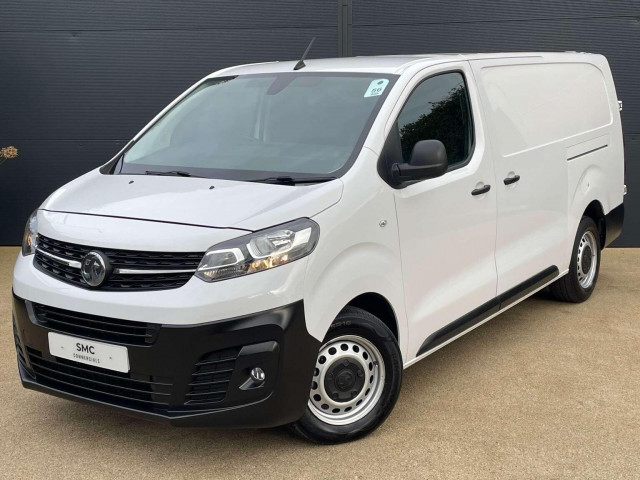 VAUXHALL VIVARO
