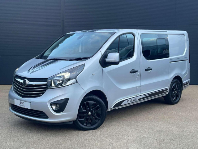 VAUXHALL VIVARO