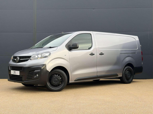 VAUXHALL VIVARO