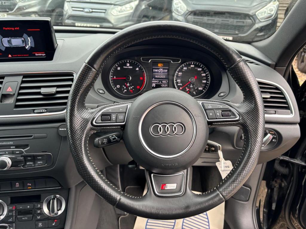 AUDI Q3