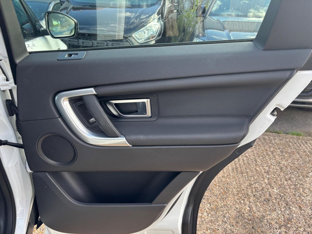 LAND ROVER DISCOVERY SPORT