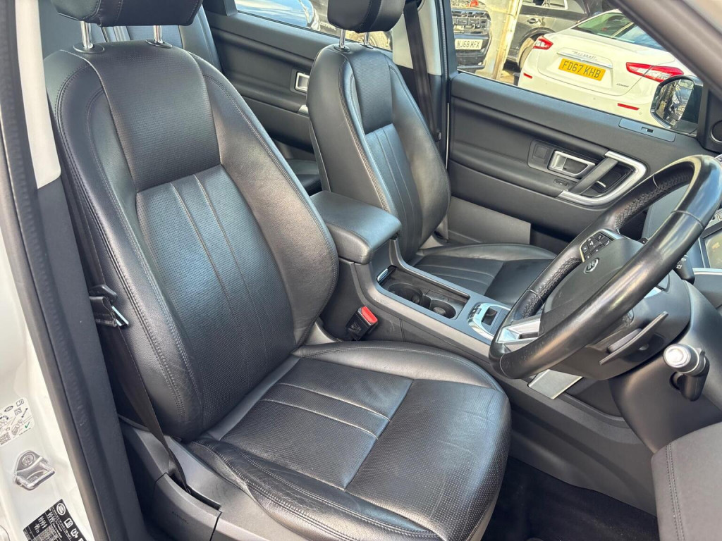 LAND ROVER DISCOVERY SPORT