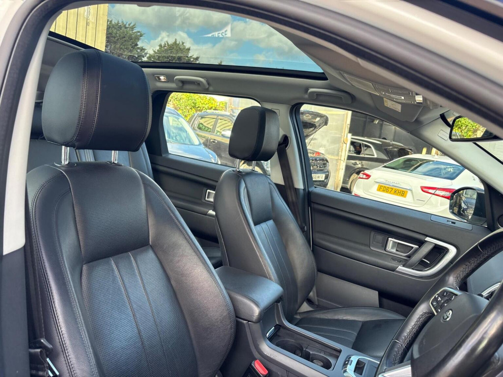 LAND ROVER DISCOVERY SPORT