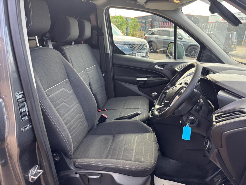 FORD TRANSIT CONNECT
