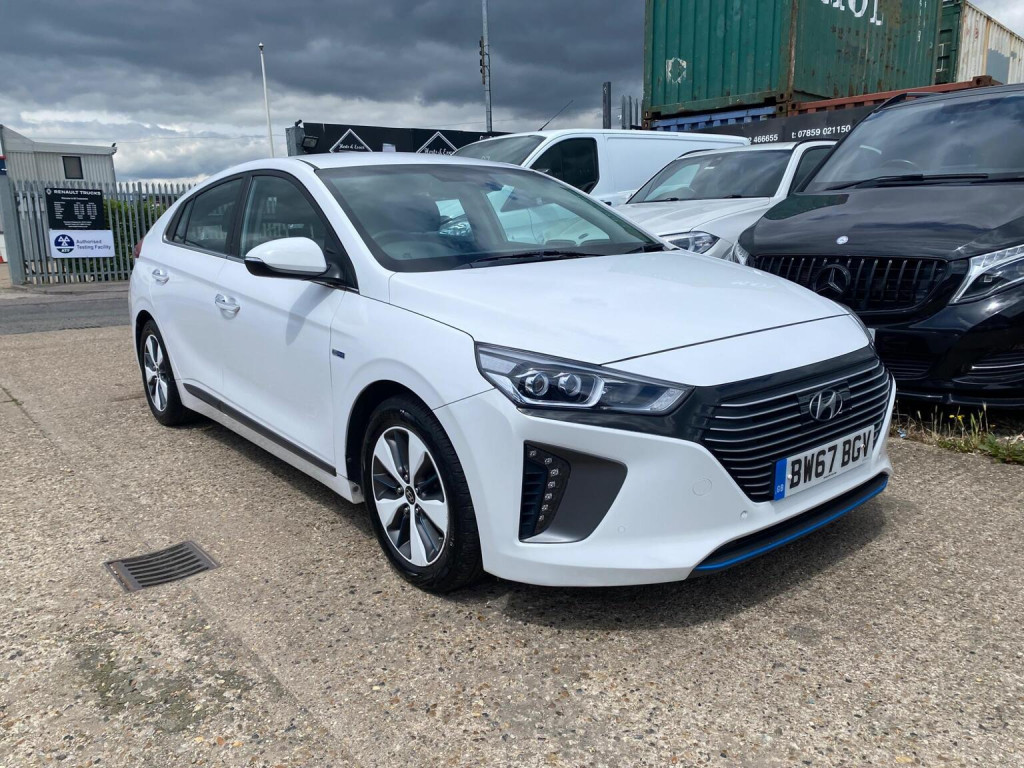 HYUNDAI IONIQ