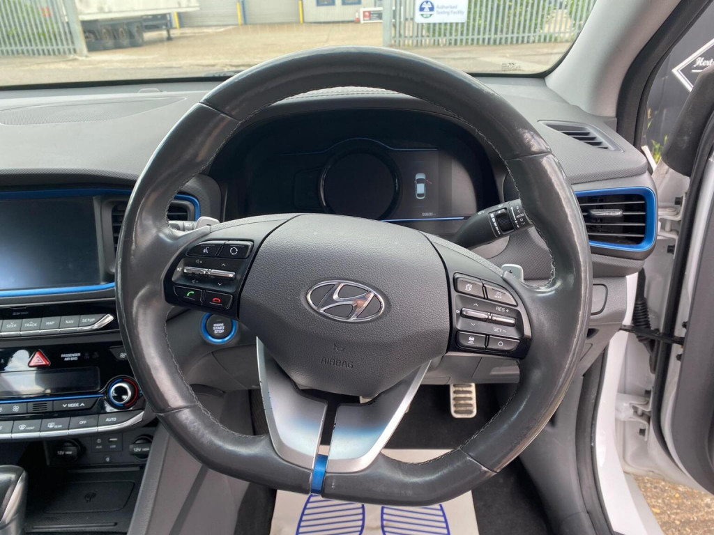 HYUNDAI IONIQ