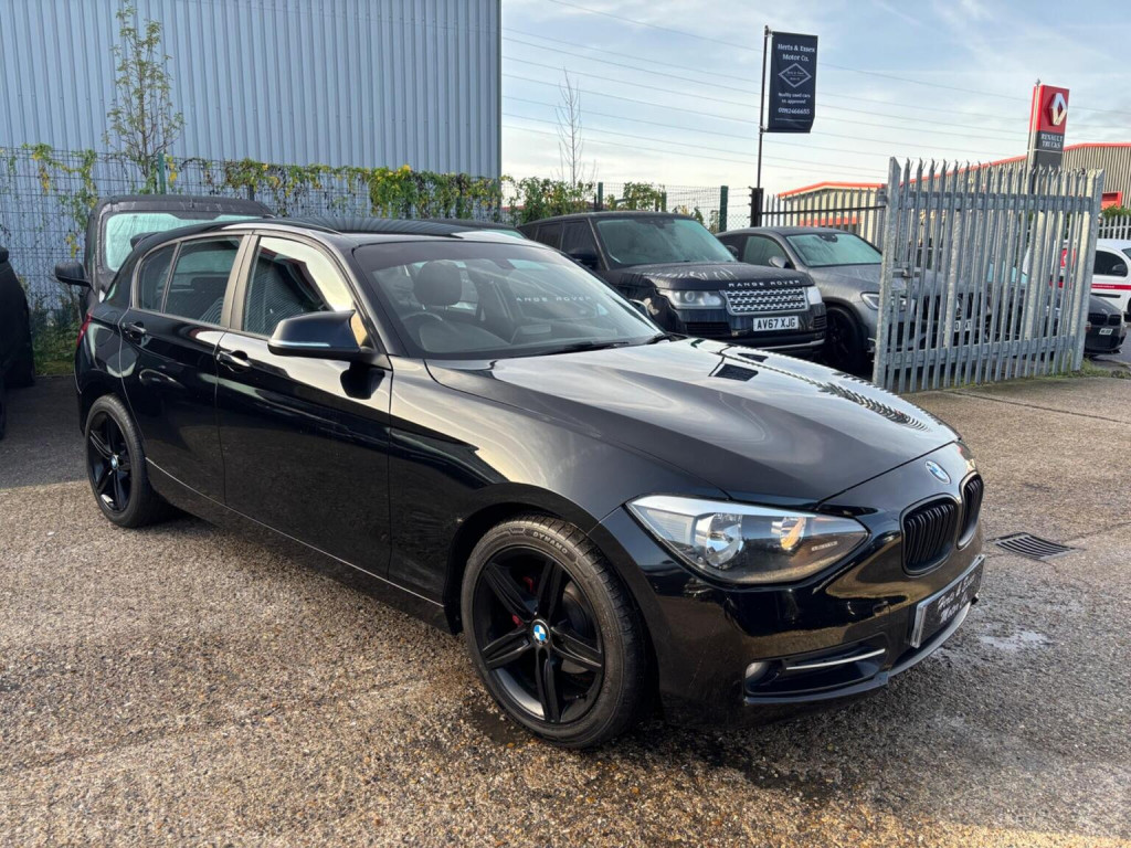 BMW 1 SERIES