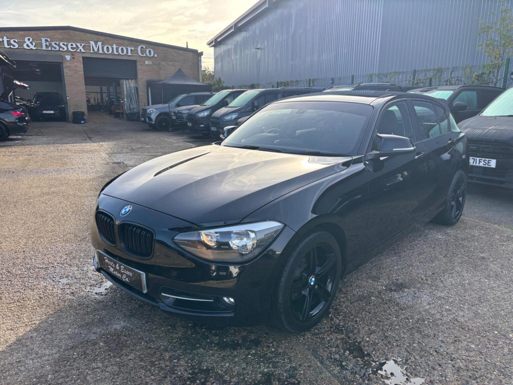 BMW 1 SERIES