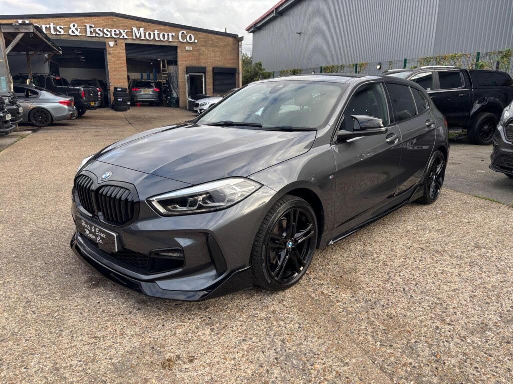 BMW 1 SERIES