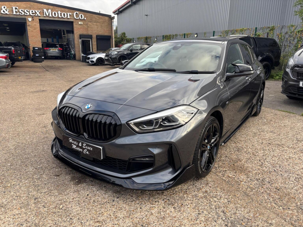 BMW 1 SERIES
