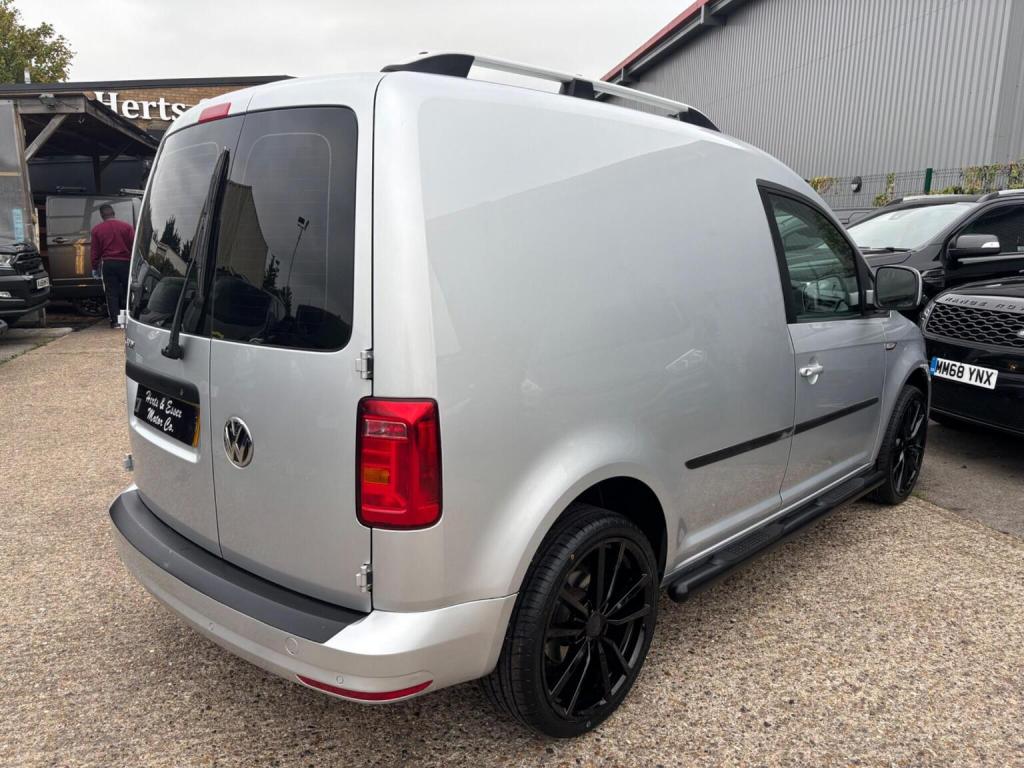 VOLKSWAGEN CADDY