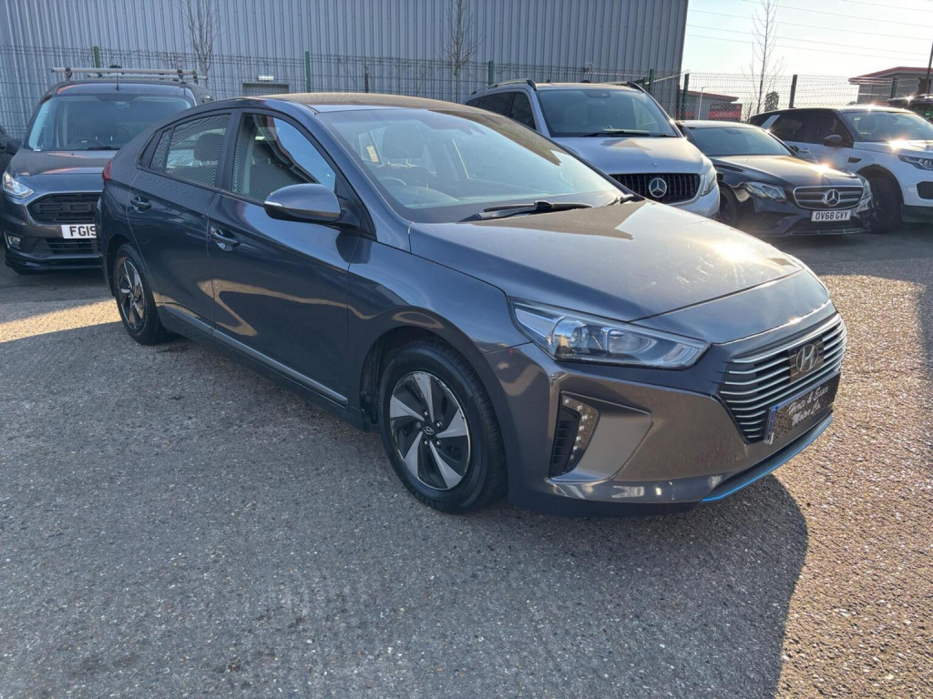 HYUNDAI IONIQ